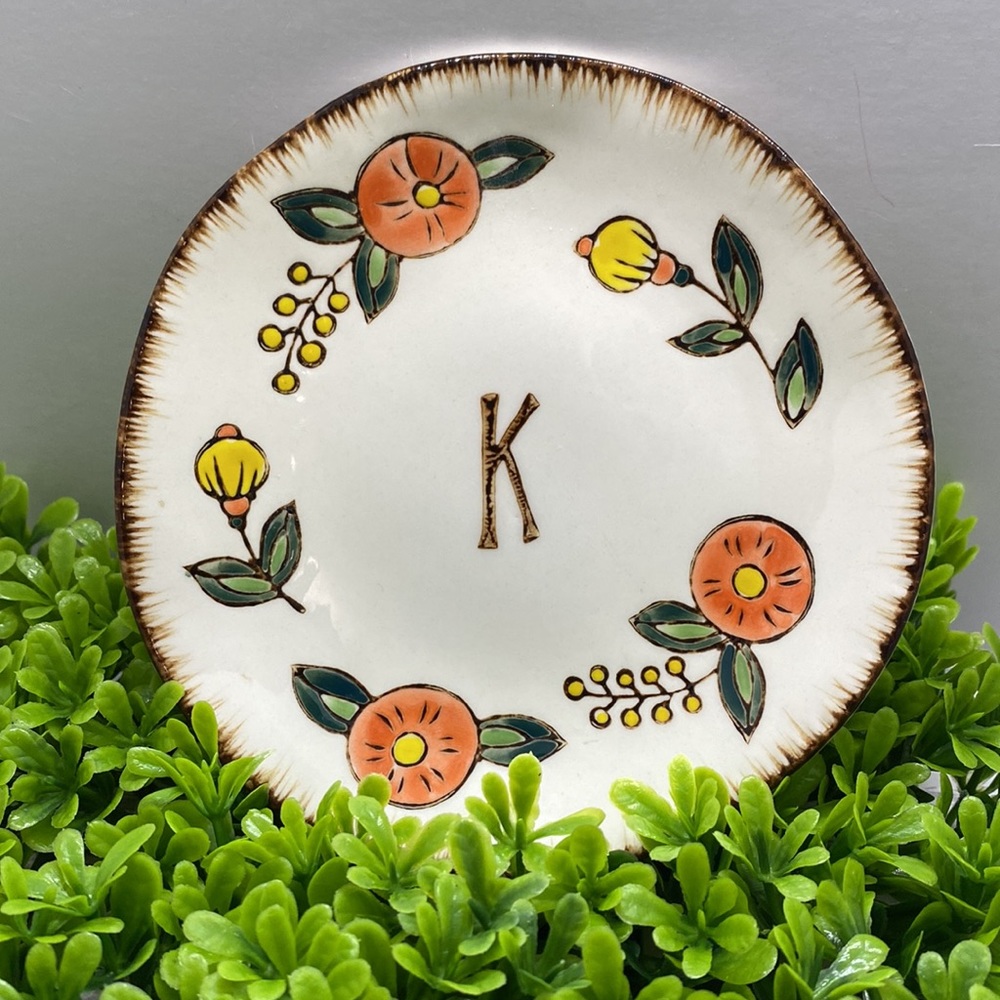 Creative Co-op letter K monogram plate